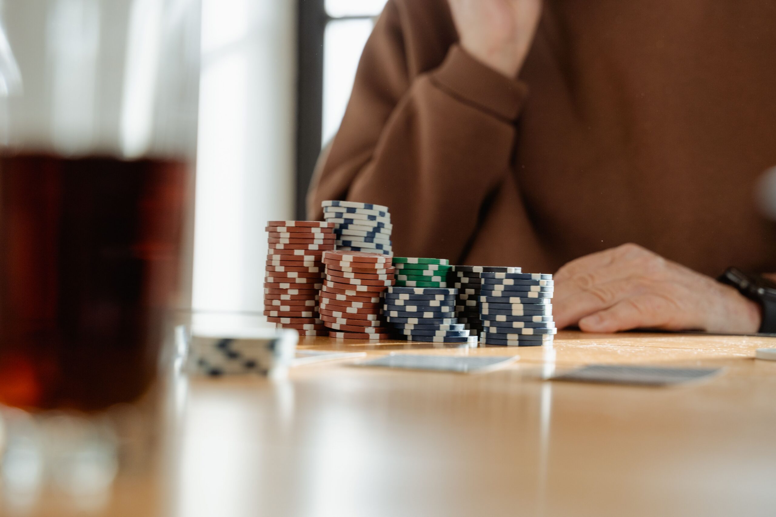 Recognizing signs of gambling addiction starts with looking at your ability to control your behavior and how gambling affects your life.